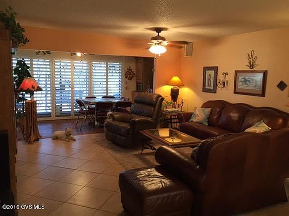 2nd image of 1031 W Calle Del Regalo