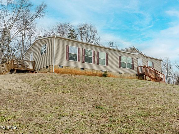 2nd image of 1738 Dumplin Loop Rd