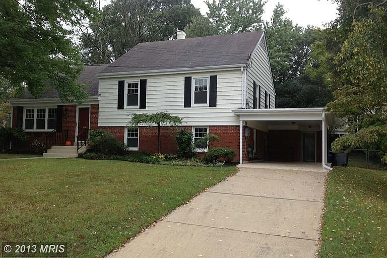 1st image of 923 Croton Dr