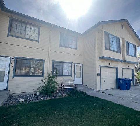 3rd image of 861 W Center St