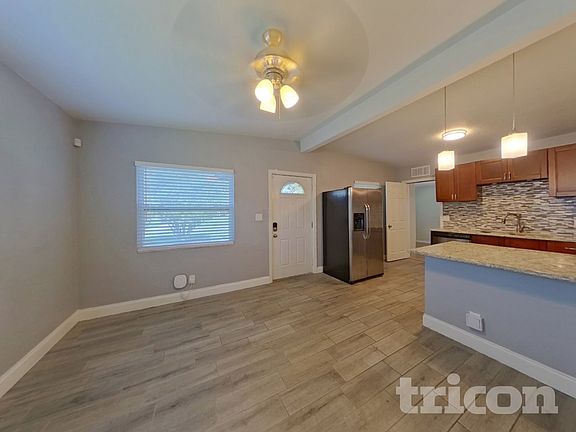3rd image of 3219 40th St N