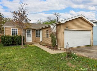 404 Rand Rd, Lakemoor, IL 60051