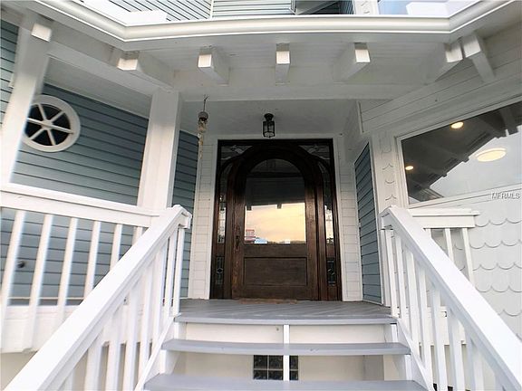 3rd image of 212 Lagoon Dr