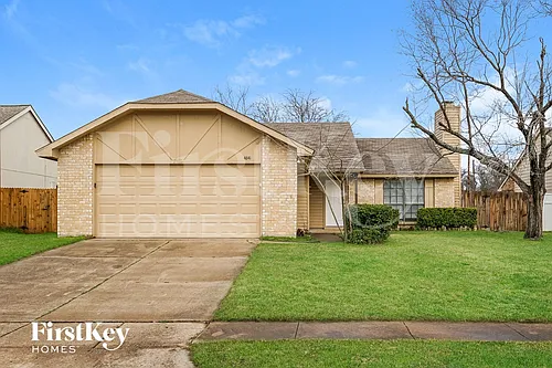4841 Trailwood Dr Photo 1