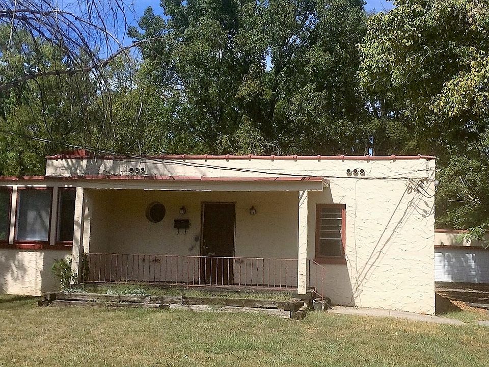 1st image of 2531 NE Fair Dr