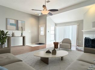 12639 Ashford Hills Dr, Houston, TX 77077