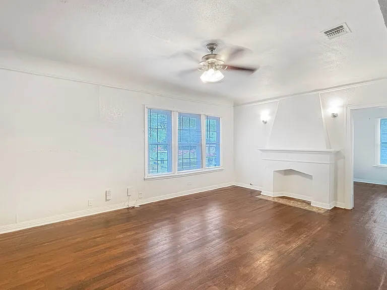 1344 Fulton Ave — Photo 7