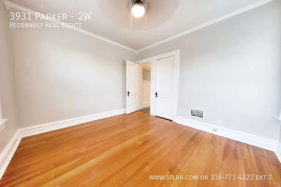 3931 Parker Ave #2W