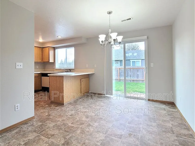 1414 128th Dr NE — Photo 7