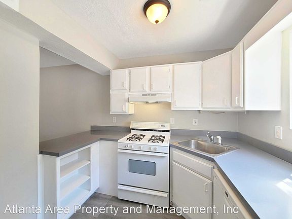 5th image of 6937 Oakhill Cir