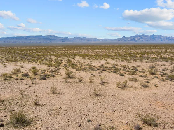 3750 W Ives Drive #75, Golden Valley, AZ 86413