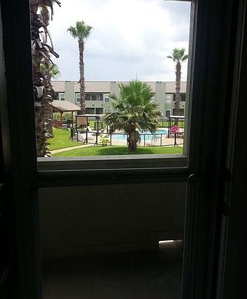2nd image of 604 Highcrest Dr Unit 424