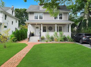 22 Dayton Rd, Morris Plains, NJ 07950