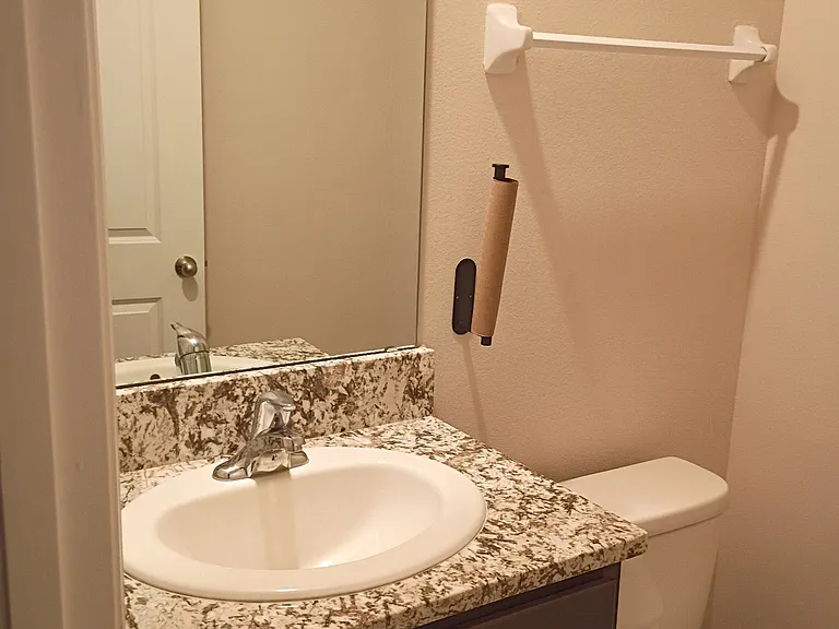 8142 SW 59th Ave — Photo 16