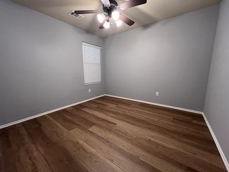 1166 Landon Ln — Photo 14