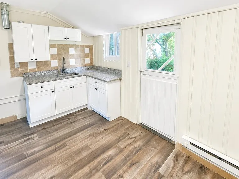 508 Riegel St — Photo 3