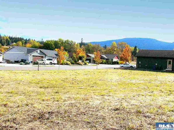 110 Rolling Hills Way, Sequim, WA 98382