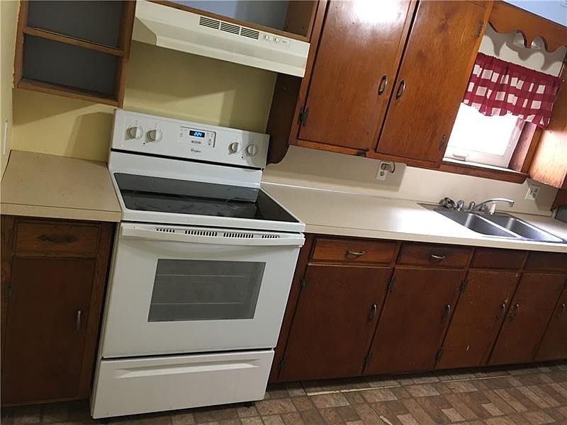 234 E Neshannock Ave, New Wilmington, PA 16142 Zillow