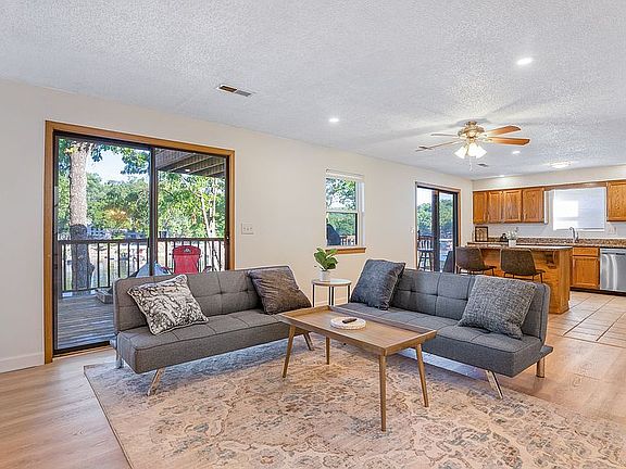 5th image of 35 Four Waters Ct