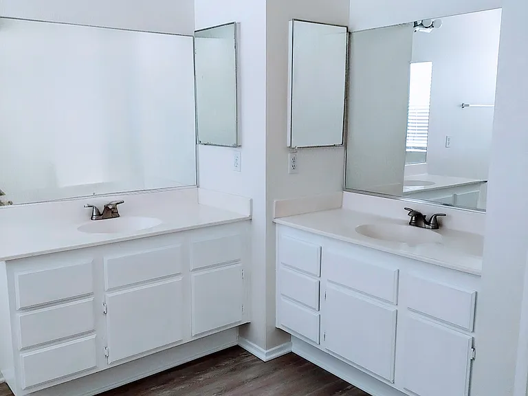 Double vanities in primary bathroom