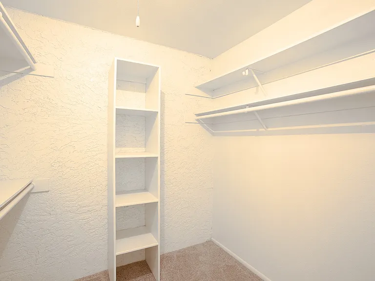 Townhomes on the Park Apartment Homes — Photo 17