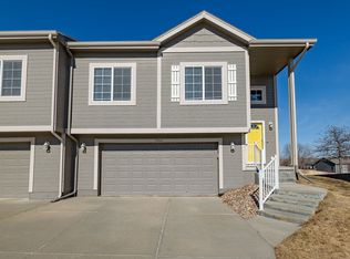 19160 Drexel Cir, Omaha, NE 68135