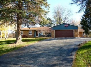 3555 Hi Lure Dr, Lake Orion, MI 48360