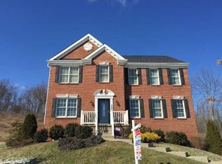 102 Springfield Dr, Sewickley, PA 15143