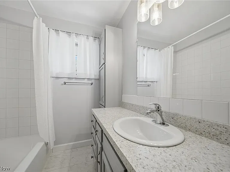2613 Crown Pl NW — Photo 10
