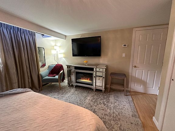 3rd image of 0 Edgewood Ave #0