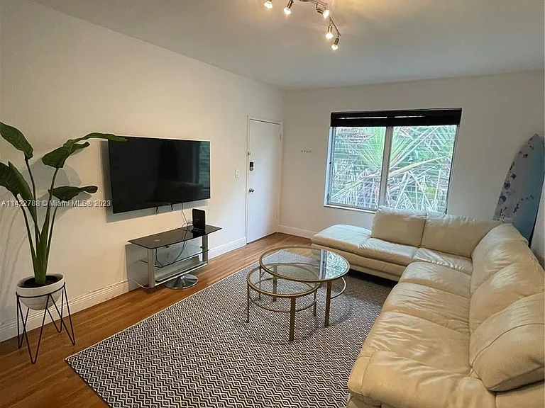 1188 Marseille Dr #4 — Photo 9