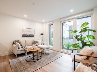 2085 E 1st Ave #110, Vancouver, BC V5N 1A1