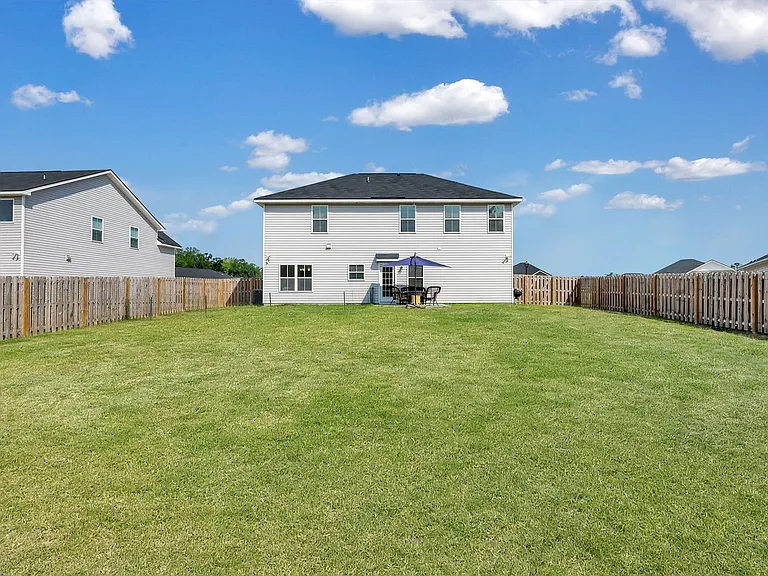 487 Meloney Dr — Photo 39