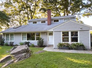 8 Splitrock Rd, Norwalk, CT 06854