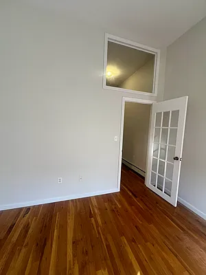 Rented by Standard Living Realty Inc | media 6