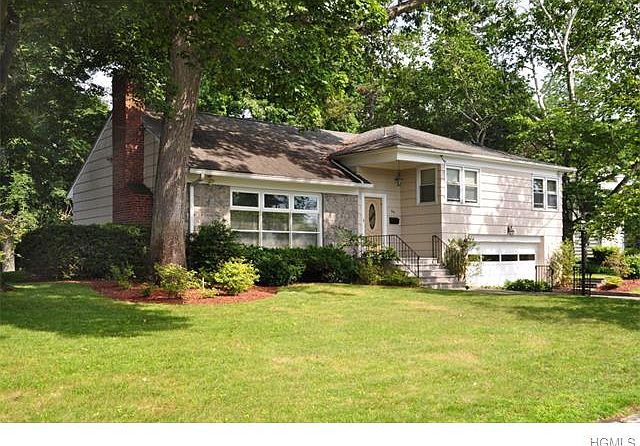 1st image of 65 Lakeshore Dr