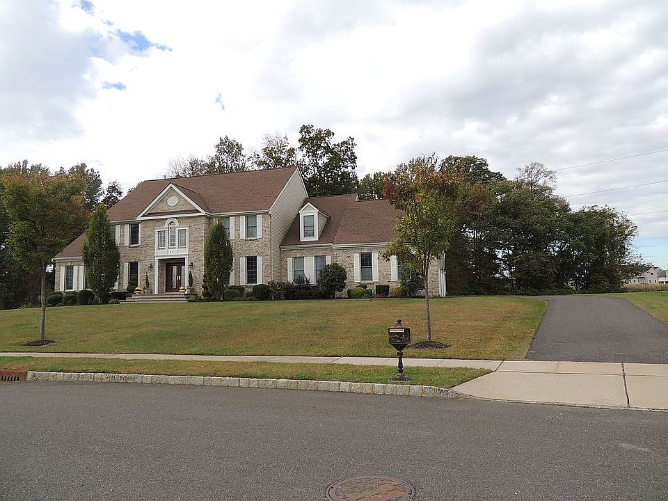 2nd image of 41 Linwood Dr