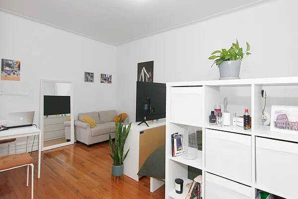 Rented by Modern Spaces | media 2