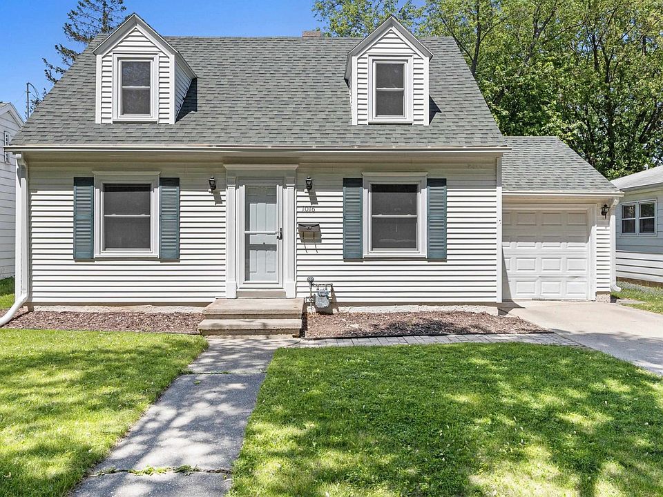 1st image of 1016 Nicolet Ave