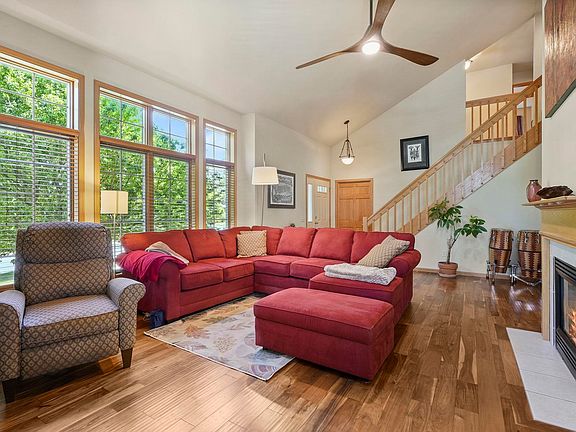 5th image of 422 Bailey Dr