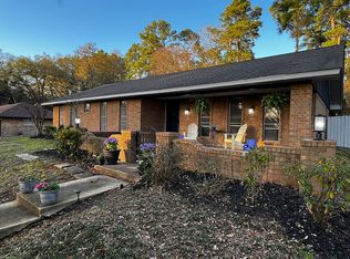 3718 Colonial Dr, Nacogdoches, TX 75965