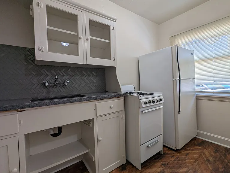 3787 Franklin Blvd #4 — Photo 7
