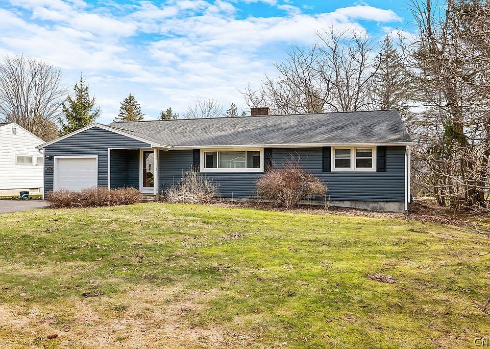 1st image of 214 Palmer Dr