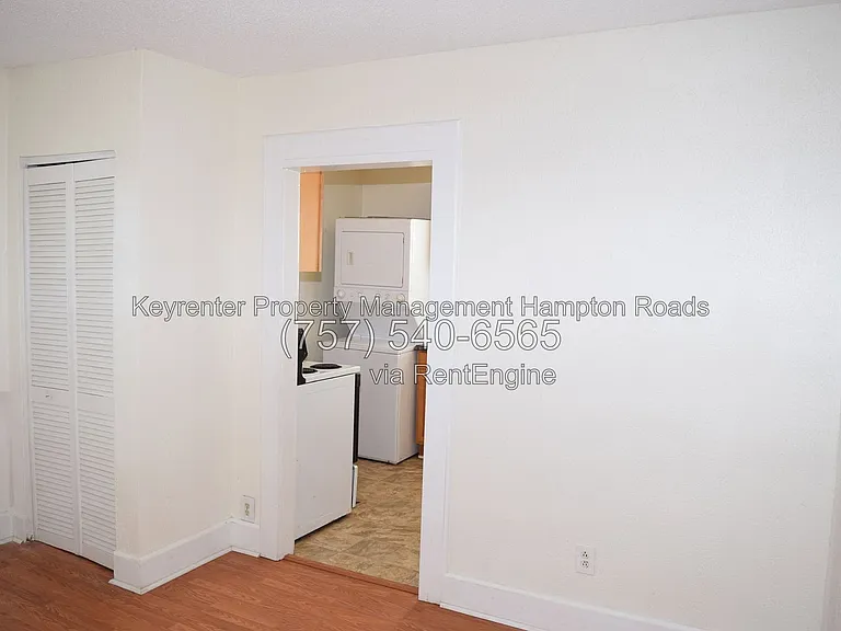 857 W 41st St — Photo 9