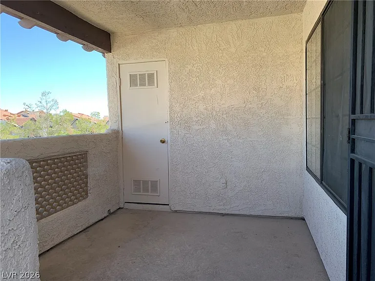 1411 Santa Margarita St #G — Photo 22