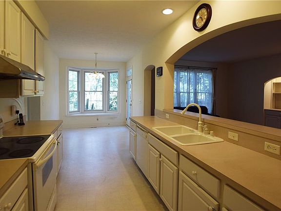 5th image of 4853 Highland Place Ct