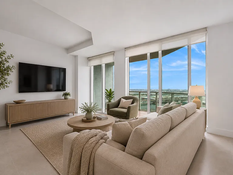 244 Biscayne Blvd #39N — Photo 7
