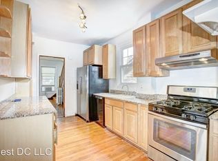618 Van Buren St NW, Washington, DC 20012