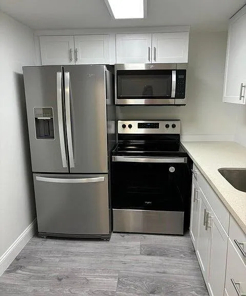 125 Westbury Cir #G — Photo 6