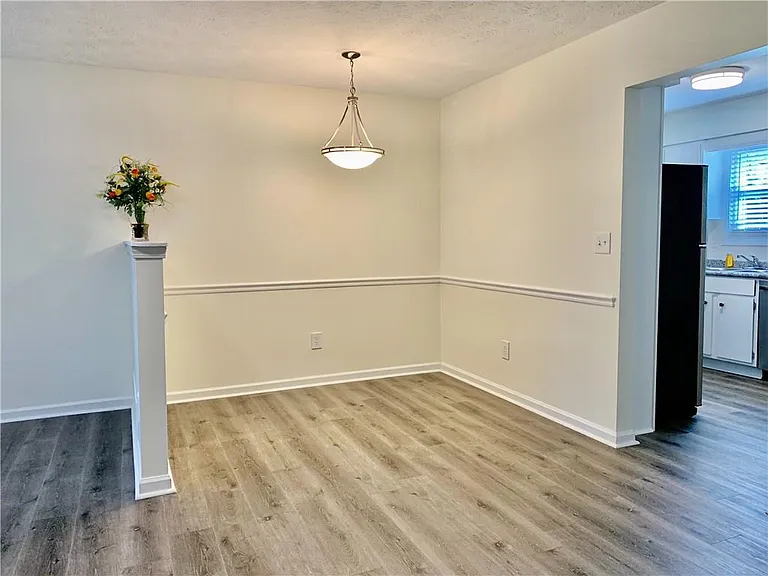 322 Powder Springs St — Photo 5